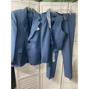 70s Young Gentry JCPenney Men’s 5 Pc Suit Jacket Vest Pants Tie Hankie Set Med